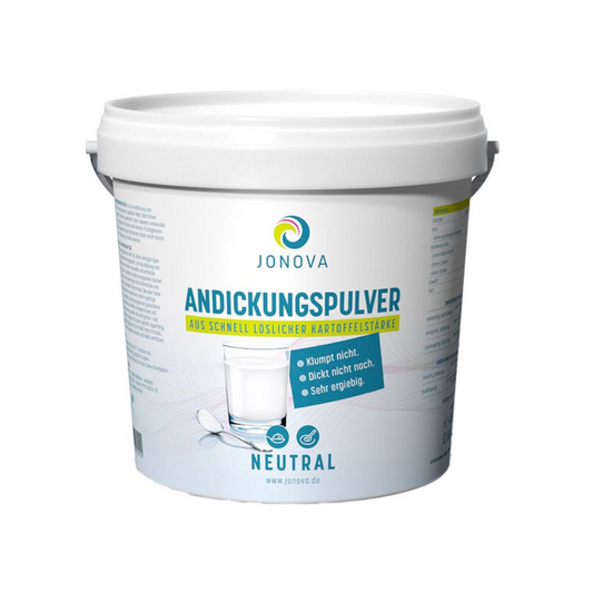 Ein weißer Plastikbecher mit der Aufschrift "JONOVA Andickungspulver" von Altruan, mit deutschem Text, einem Glas Wasser und Pulver auf dem Etikett, Griff und weißem Deckel. Ideal für Dysphagie oder Kau- und Schluckstörungen.