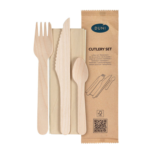 Das 4/1 Besteck Set der Duni GmbH enthält eine natürlich gewachste Holzgabel, Messer, Kaffeelöffel und braune Serviette, neben einer braunen Verpackung mit "Duni Besteck Set" Beschriftung, Illustrationen und QR-Code.