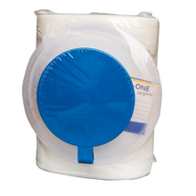 Eine Packung der DR.SCHNELL GmbH & Co. KGaA Dr. Schnell DESIFOR-ONE WIPES ungetränkte Vliestücher (90 Tücher), in Kunststoff verpackt mit blauem Spenderdeckel und teilweise sichtbarem Etikett auf der rechten Seite.