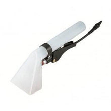 Der Arcora Polsteradapter Aus Kunststoff von Arcora International GmbH ist ein handgeführtes Gerät mit einer durchsichtigen Kunststoffdüse, schwarzem Abzugsgriff und Schlauch zur Reinigung von Teppichen und Polstern - perfekt für Möbelpolster.