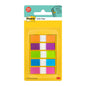 Eine gelbe Packung Post-it® Index Haftstreifen, Mini (11,9 mm x 43,2 mm), von 3M Deutschland GmbH, enthält 100 Fähnchen in fünf Farben - orange, rosa, lila, blau und grün - jeweils mit einem weißen Streifen in der Mitte.