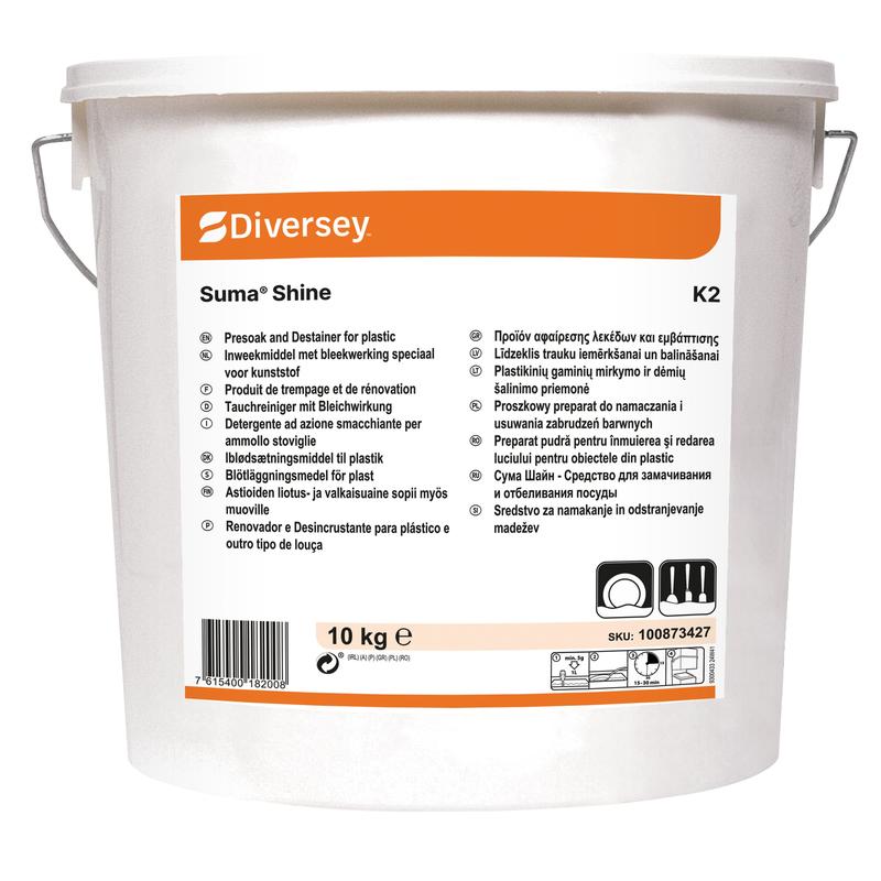Um balde branco de 10 kg Diversey Suma Shine K2, detergente em pó branqueador para imersão (balde) da Diversey Deutschland GmbH & Co. OHG está sobre um fundo branco com uma alça metálica e um rótulo laranja e branco com informações multilíngues.