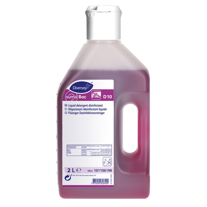 Uma garrafa de 2 litros de Suma Bac D10 Desinfetante da Diversey Deutschland GmbH & Co. OHG com um líquido violeta-vermelho, uma tampa branca e um rótulo branco-violeta com detalhes do produto.