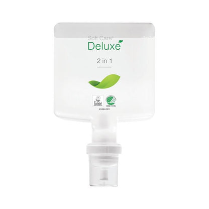 Um frasco dispensador de plástico transparente com a inscrição "Soft Care Deluxe 2 em 1, Gel de Banho & Champô" da Diversey Deutschland GmbH & Co. OHG possui um gráfico de folha verde, logotipos de certificação e uma tampa dispensadora branca na parte inferior.