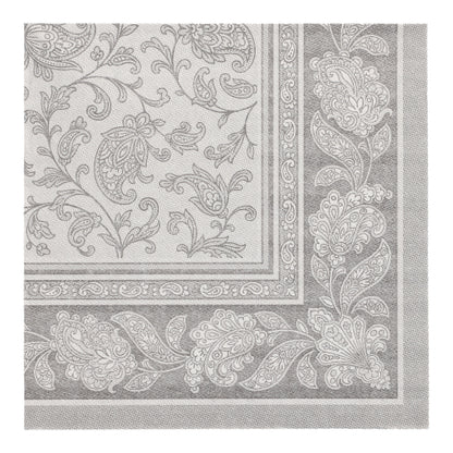 Guardanapo quadrado da coleção ROYAL da PAPSTAR GmbH, 40x40 cm, com um padrão detalhado, simétrico de flores e paisley em cinza claro e branco e uma borda floral ornamentada e repetitiva. O pacote contém 20 guardanapos, dobrados em 1/4.