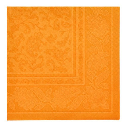 Os Guardanapos "ROYAL Collection" 1/4-dobra 40x40 cm da PAPSTAR GmbH 20 Guardanapos em laranja têm uma borda de flores e folhas em relevo com design de redemoinho discreto no centro - ideal para uma decoração de mesa elegante.