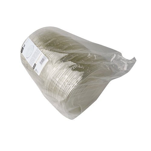 Um saco de plástico transparente com 50 tampas redondas Starpak R-PET para tigelas de salada (Ø18 cm, 1,5 cm de altura), parcialmente visível com etiqueta lateral; feito de R-PET resistente para armazenamento seguro.