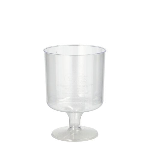 Um conjunto de 10 copos de haste transparentes e de peça única Starpak para vinho tinto (PS, 0,2 l, Ø 7,2 cm, 10 cm de altura) está em pé diante de um fundo branco simples. É entregue em película retrátil.