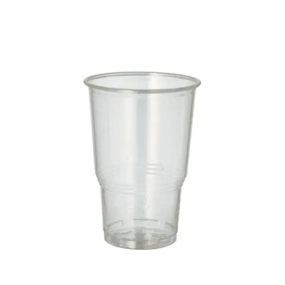 O copo de bebida fria PAPSTAR 70, PLA "puro" claro como cristal com borda de espuma da PAPSTAR GmbH, está ereto diante de um fundo branco simples e apresenta seu design ecológico ideal para servir bebidas frias.