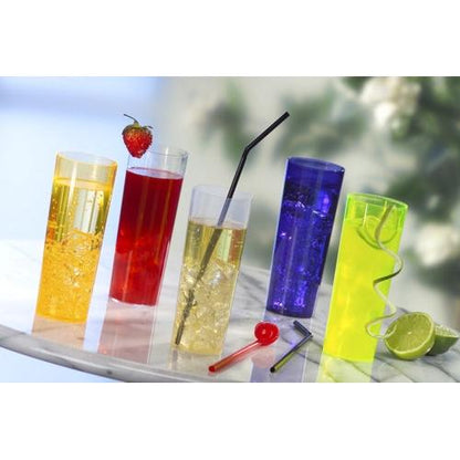 Cinco copos Starpak 10 para long drinks (PS 0,3 l, Ø 5,85 cm, 15,2 cm) nas cores amarelo, vermelho, claro, azul e verde claro estão sobre mármore. Cada copo é decorado com enfeites como morango ou limão e canudos.