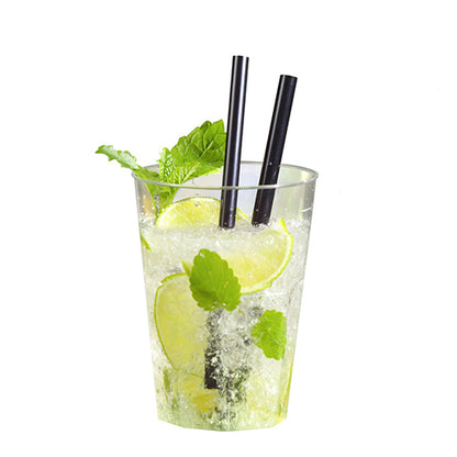 Os 20 copos Starpak para Caipirinha em material PS transparente (0,3 l, Ø 8 cm, 11 cm de altura) são ideais para festas e eventos – perfeitos para gelo picado, limões e hortelã. O conjunto inclui 20 copos empilháveis em filme retrátil.