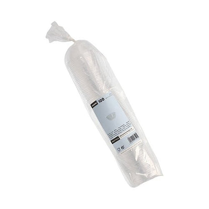 Uma embalagem plástica selada com 100 tigelas de molho Starpak transparentes, PS, redondas, 50 ml (Ø 6,7 cm x 2,7 cm), empilhadas com um rótulo branco e azul - ideal para uso na gastronomia ou como copo para molho.