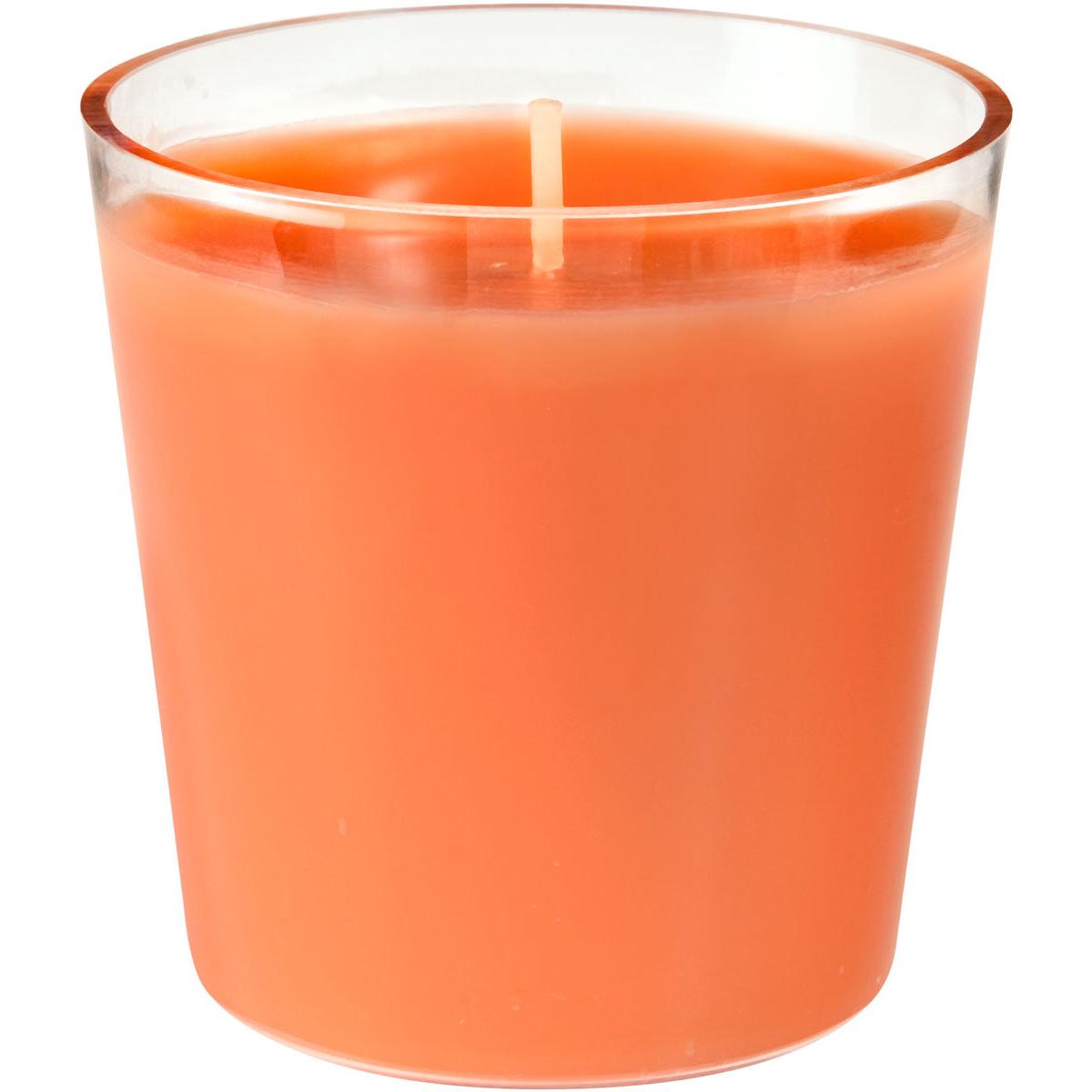 Uma imagem aproximada da recarga Switch & Shine da Duni GmbH, uma vela de cera laranja (cerca de 30h, 65 x 65 mm) em um recipiente de vidro claro, com um pavio centralizado na superfície lisa e não acesa para um longo tempo de combustão.