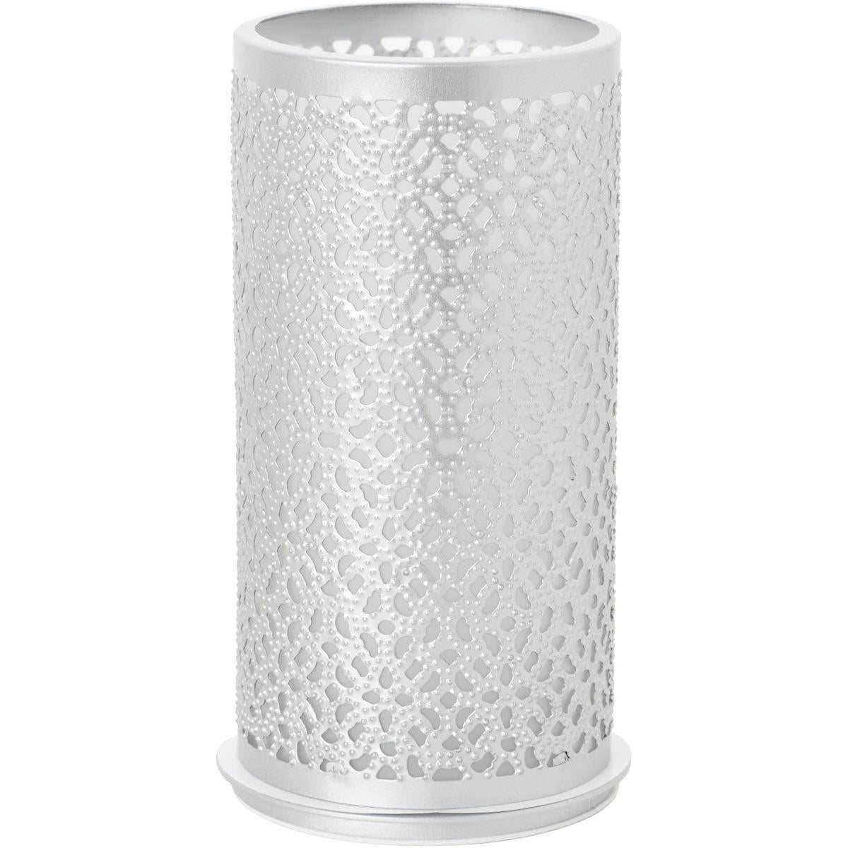 O castiçal de metal Duni GmbH (140x75 mm, prata) impressiona com seu design elegante e é a decoração perfeita para qualquer ambiente como peça única.