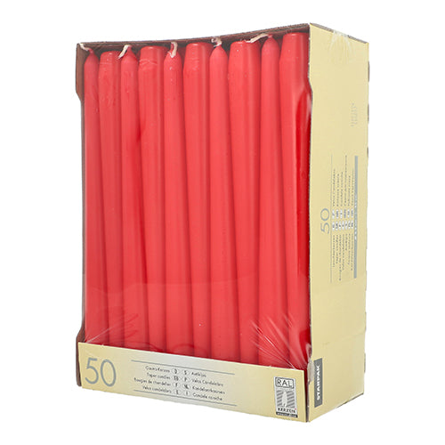 Uma caixa de papelão com 50 velas Ø 2,2 cm - 25 cm da Starpak mostra velas vermelhas cônicas de pé através de uma frente transparente, com informações do produto na lateral. Cada vela tem 25 cm de comprimento e é fabricada pela Starpak.