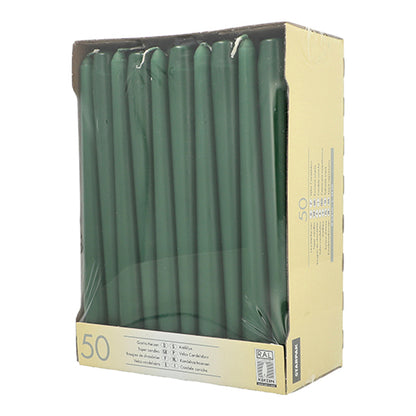 A caixa Starpak contém 50 velas cônicas verdes (Ø 2,2 cm, 25 cm), dispostas verticalmente e visíveis através de uma janela transparente na embalagem bege, com informações claras de quantidade e produto.