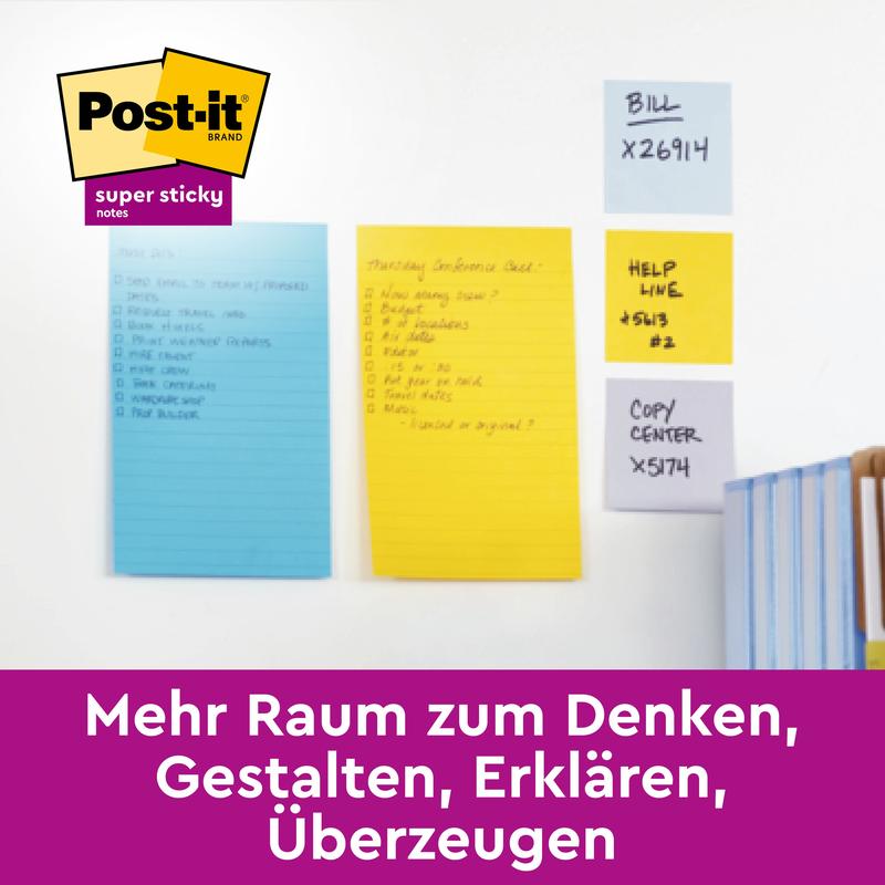 Três Post-it® Super Sticky Notes em grande formato, Boost Collection, pautado (101 x 152 mm), da 3M Deutschland GmbH, aderem a uma parede branca, abaixo de uma faixa violeta com "Mais espaço para pensar, criar, explicar, convencer."