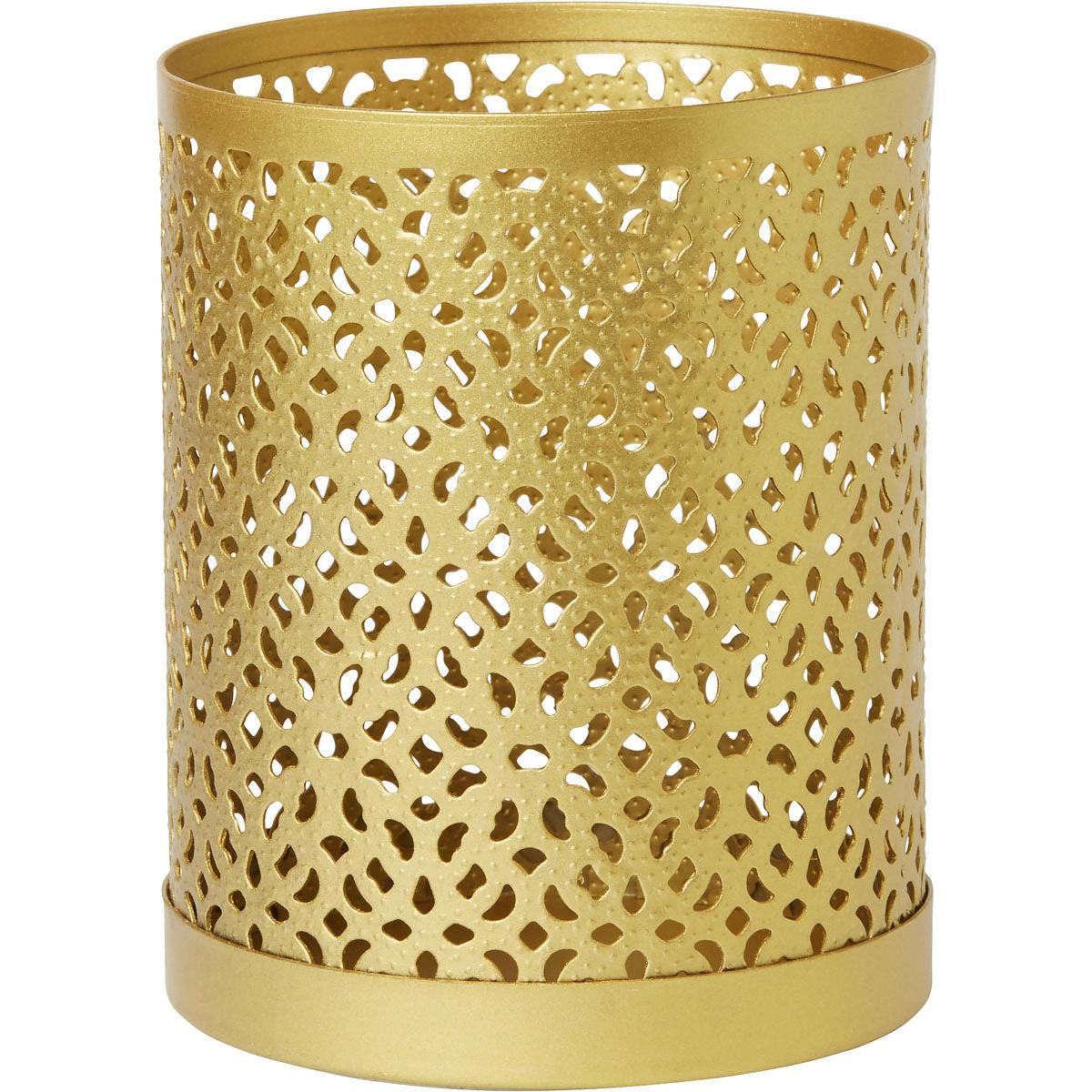 O castiçal de metal, 100x80 mm, dourado da Duni GmbH destaca-se pelo design elegante e um padrão de pontos perfurados - perfeito como decoração elegante para a sala de estar. Embalagem (1 peça).
