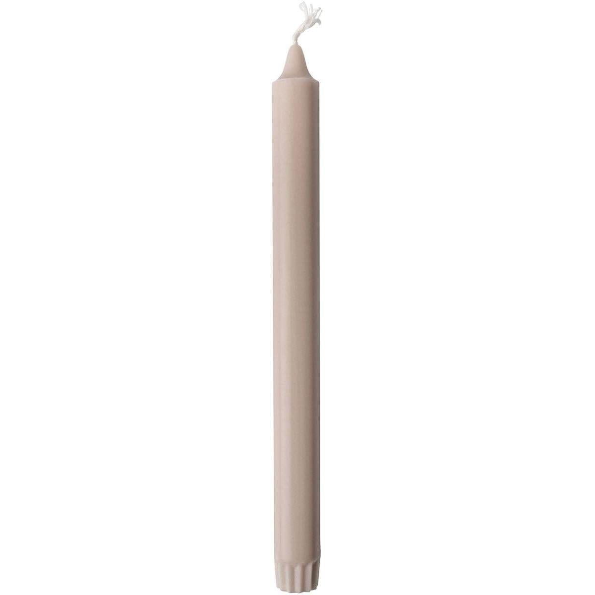 Uma única vela cônica Duni GmbH não acesa de 100% estearina (250 x 22 mm) está em pé com pavio visível e base levemente canelada, conhecida por sua longa duração de queima de 9 horas.