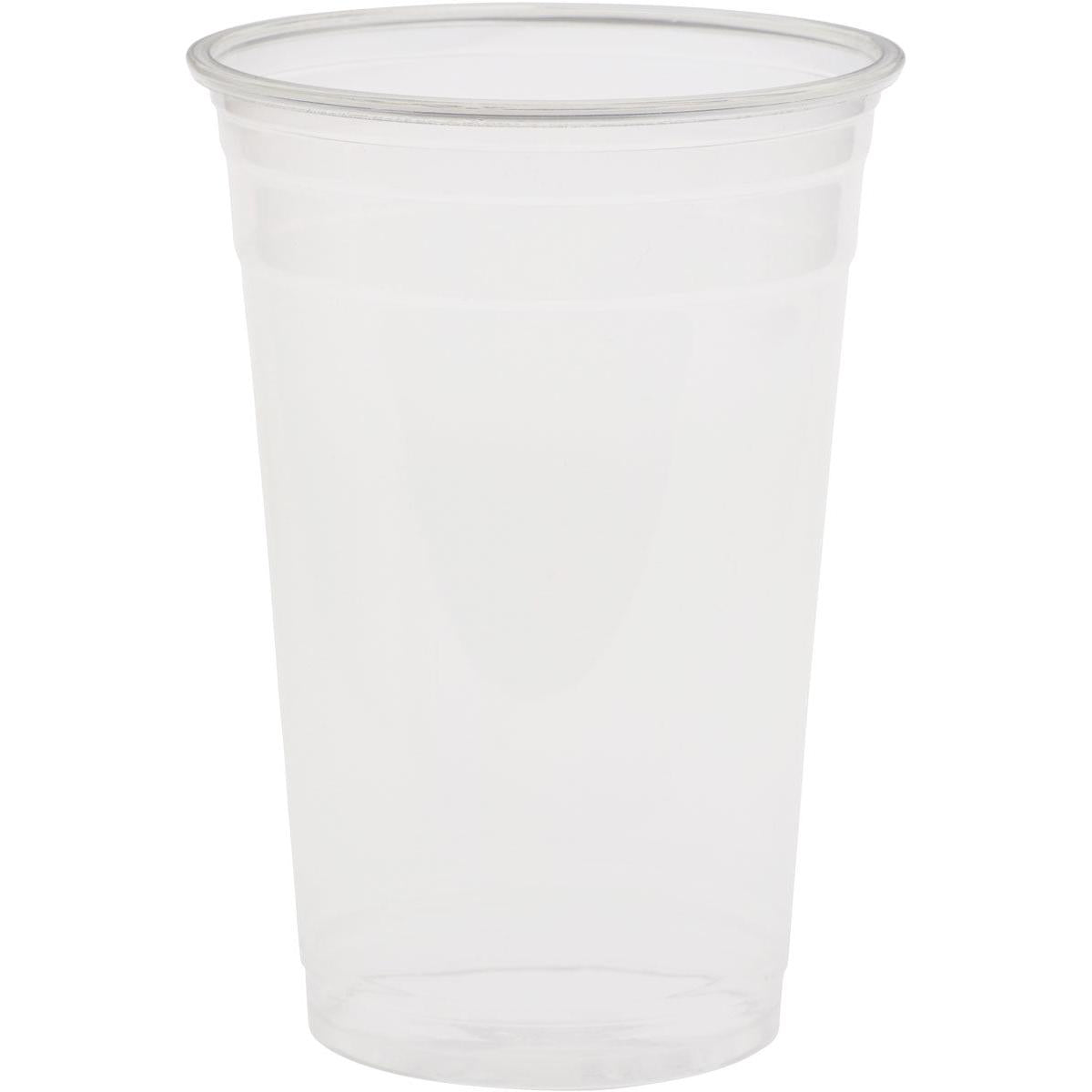 O copo de plástico transparente Crystal da Duni GmbH é um copo vazio com uma tampa transparente que se assemelha a vidro elegante e é mostrado sobre um fundo branco simples.