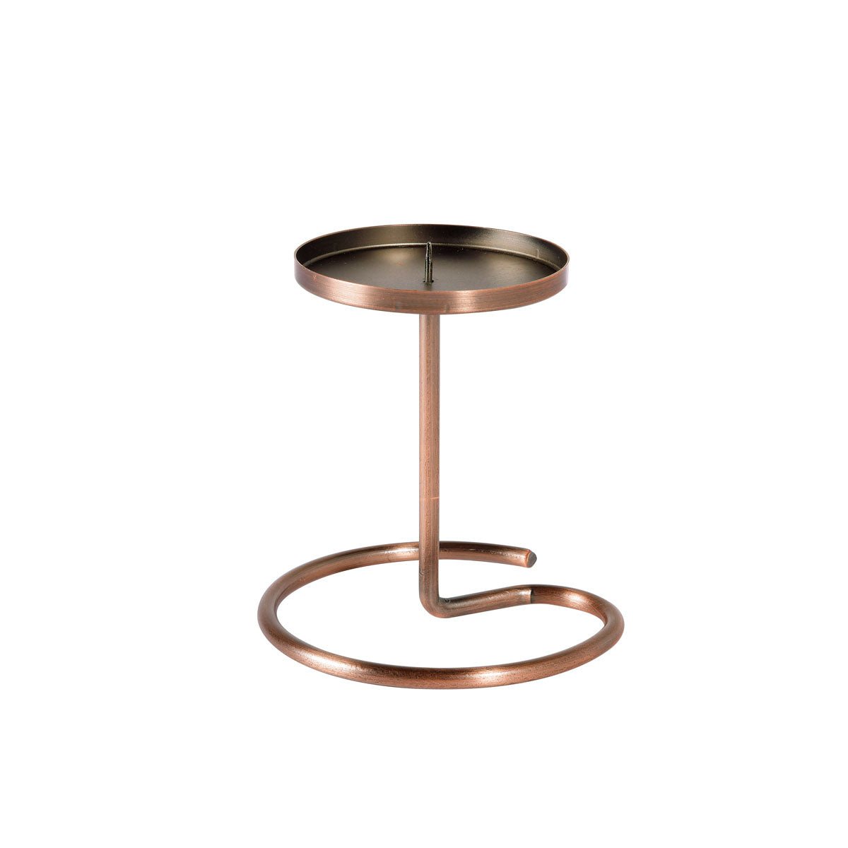 A Swirl 100 x 100 mm rustic metall da Duni GmbH é uma pequena mesa de apoio redonda de metal com borda elevada, acabamento em bronze e base redonda única. O seu design com uma única barra vertical confere charme a qualquer espaço como um elemento decorativo.
