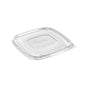 A tampa rPET CUBE SQUARE 900/1200 ml da Duni GmbH é uma tampa transparente, ligeiramente elevada (182x182x10 mm) para recipientes CUBE SQUARE, feita de embalagem sustentável e estampada com "BioPak". Embalagem: 50 unidades. Fotografado em fundo branco.