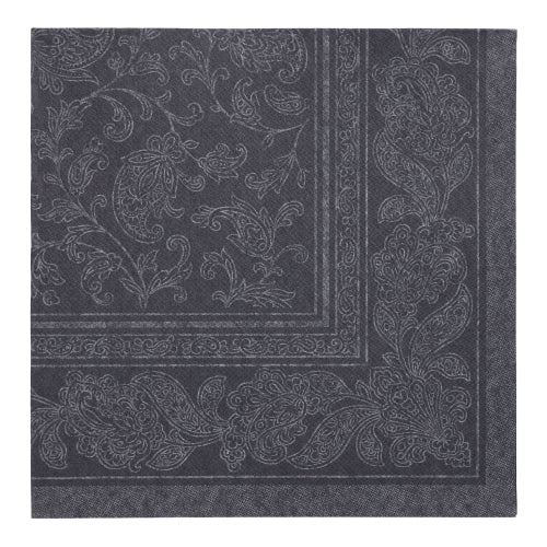 Close de um guardanapo quadrado preto PAPSTAR 50 Guardanapos "ROYAL Collection" 1/4-Fold 40 x 40 cm da PAPSTAR GmbH com padrão elaborado de paisley e flores na borda e no centro.