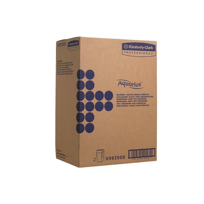 Uma grande caixa de plástico branco Aquarius™ recipiente de lixo (médio) da Kimberly-Clark GmbH, rotulada com gráficos e detalhes azuis, contém 2 cestos de lixo por caixa.