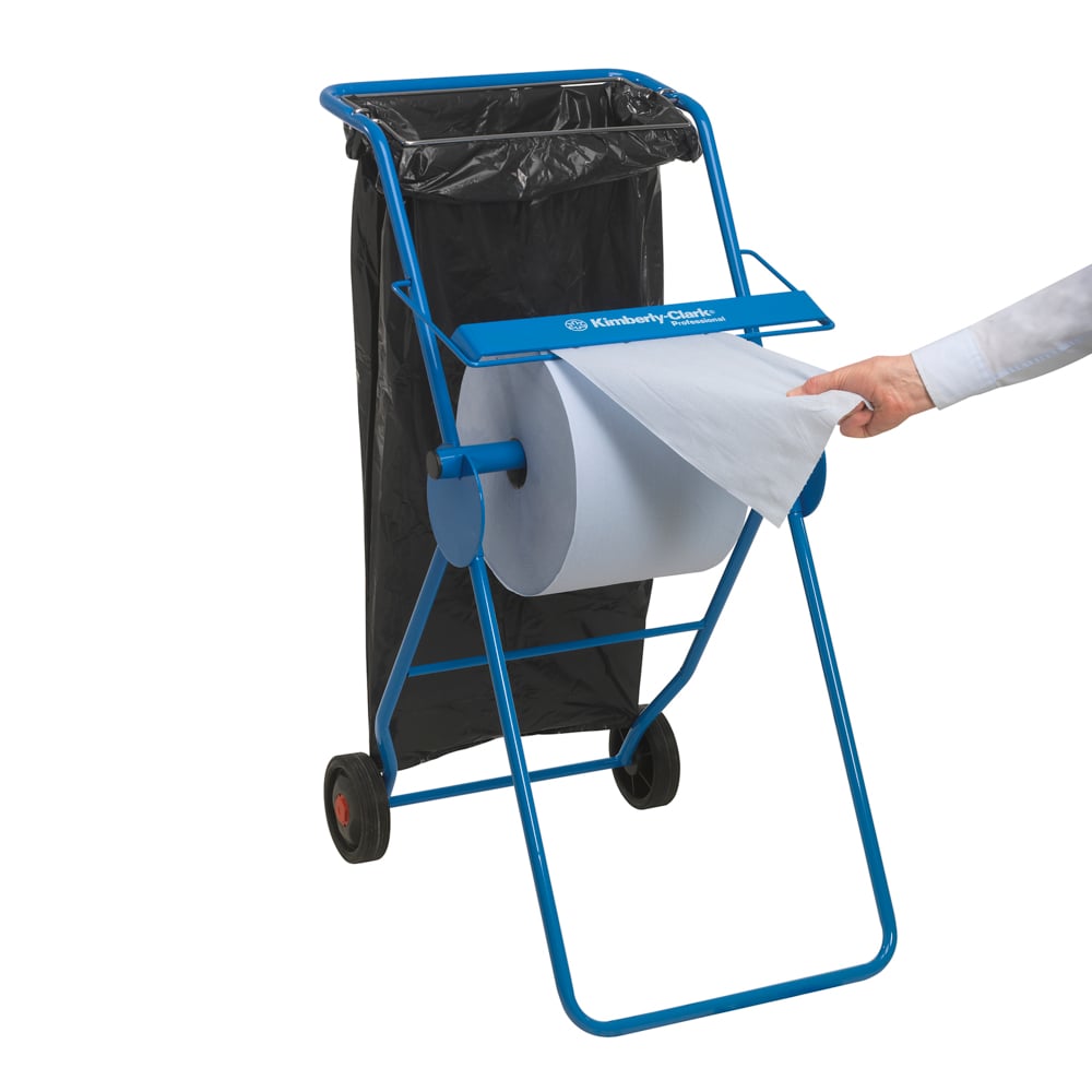 O dispensador de suporte metálico azul da Kimberly-Clark GmbH comporta um grande rolo de toalhas de papel WypAll® L30 (750 folhas) para limpeza industrial. Possui duas rodas e um saco de lixo preto na parte traseira com fácil distribuição de folhas.