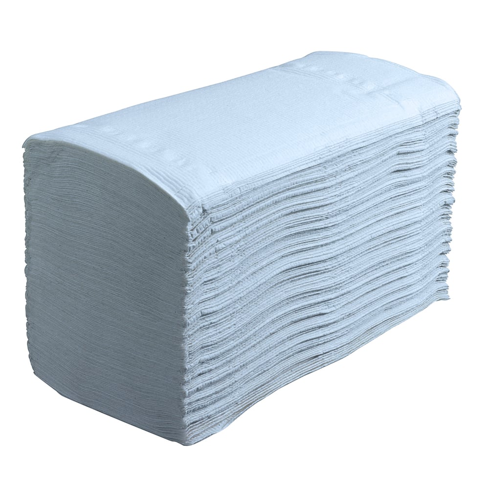 Uma pilha de toalhas dobradas limpas, retangulares e azul-claro Scott® Control™ da Kimberly-Clark GmbH (Interfold, 15 x 240 folhas) está organizada em um bloco ordenado sobre um fundo branco.