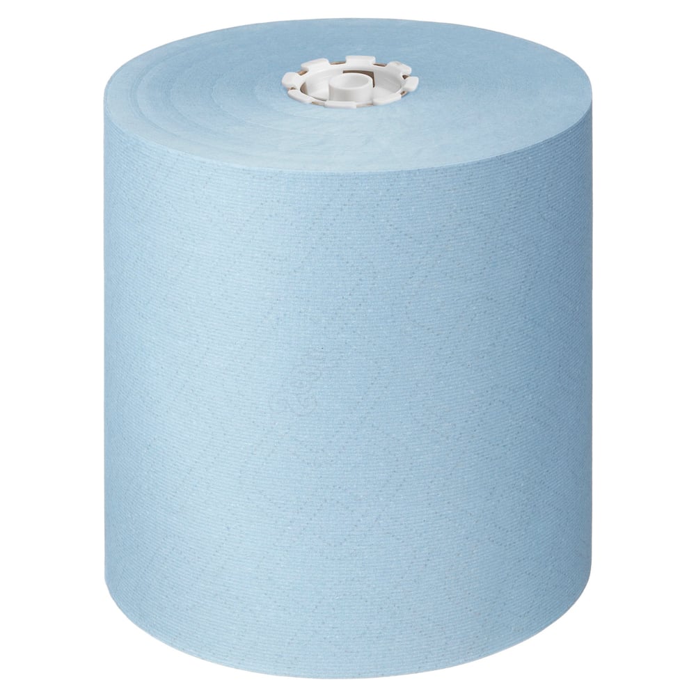 Um grande rolo de toalhas Scott® Essential™ - Rolo / Azul da Kimberly-Clark GmbH, com núcleo de plástico branco, está de pé em um fundo de cor sólida - ideal para manter a higiene em qualquer ambiente. Caixa: 6 rolos x 1 folha.