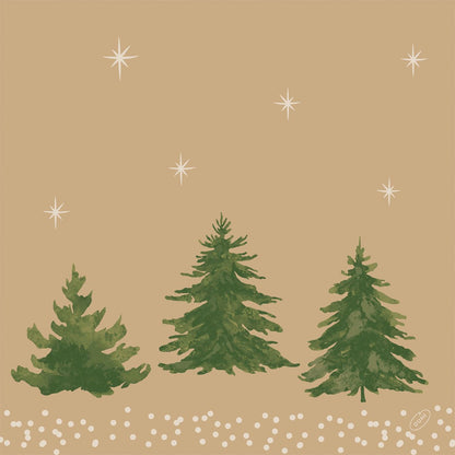 Três árvores de Natal verdes em um solo coberto de neve com estrelas brancas e fundo marrom claro testemunham a beleza natural dos guardanapos Bio-Dunisoft 40x40cm da Duni GmbH - perfeito para festas conscientes do meio ambiente.
