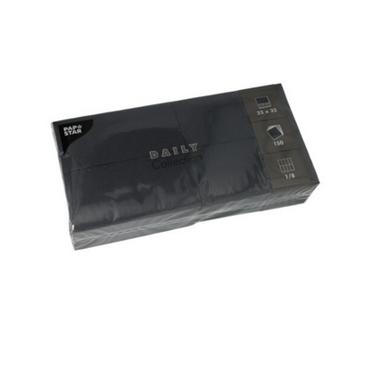 Um pacote preto elegante de guardanapos "DAILY Collection" da PAPSTAR GmbH é perfeito para sua decoração de mesa. Com 150 guardanapos no prático formato 32 x 32 cm e uma elegante dobra 1/8, oferecem tanto estilo quanto conforto sustentável para qualquer ocasião.