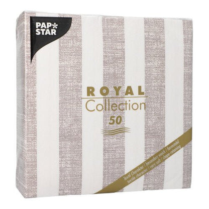 Um pacote PAPSTAR de 50 guardanapos "ROYAL Collection" 1/4-dobra 40 x 40 cm mocca da PAPSTAR GmbH contém 50 guardanapos no design mocca, com o nome do produto e a quantidade impressos em dourado na frente.