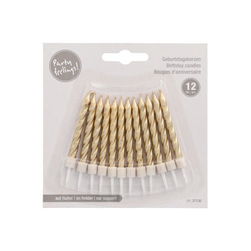 Um pacote com 12 PAPSTAR velas de aniversário (6 cm) com suportes da PAPSTAR GmbH, velas espirais douradas e brancas numa embalagem de plástico com as inscrições "Party feelings!" e "Birthday candles" em várias línguas.