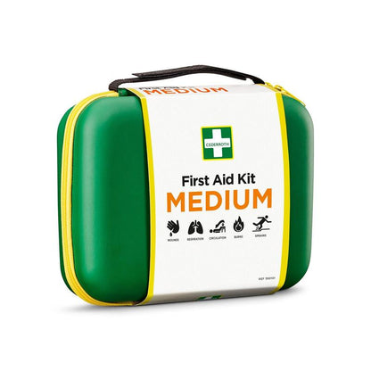 Um compacto kit de primeiros socorros MEDIUM verde-amarelo da Orkla Wound Care AB (1 peça) com símbolos para feridas, respiração, circulação, queimaduras e entorses. Dispõe de uma alça de transporte e um fecho de correr amarelo - ideal para situações de emergência.