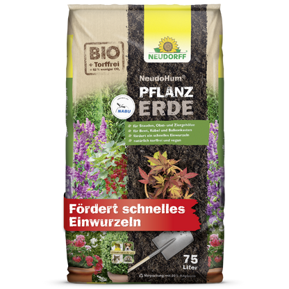 Ein 75-Liter-Sack Neudorff Shop NeudoHum PflanzErde, abgebildet mit leuchtenden Blumen und einer Schaufel, bietet eine biologische, torffreie, vegane Mischung, die sich ideal für die schnelle Bewurzelung von Sträuchern und Stauden eignet - genau wie auf der Verpackung abgebildet.