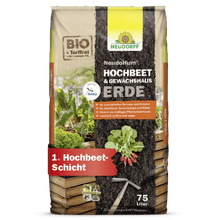 Um saco de 75 litros de NeudoHum Hochbeet & GewächshausErde da Neudorff Shop, um solo rico em húmus e substrato para canteiros elevados e estufas. A embalagem mostra vegetais, camadas de solo e detalhes do produto em alemão.