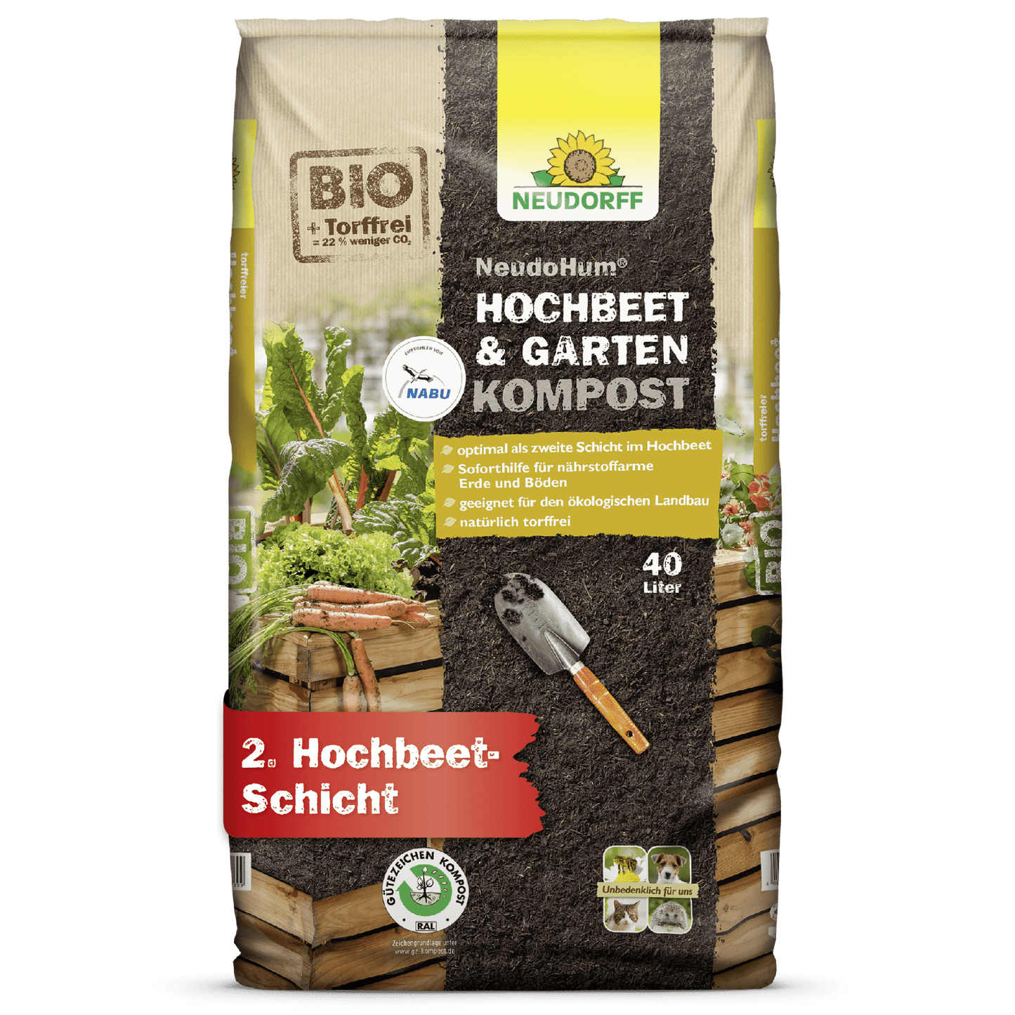 Um saco de 40 litros de NeudoHum Hochbeet- & GartenKompost da Neudorff Shop - composto biológico, sem turfa, para canteiros elevados ou jardins, com vegetais e uma pá na frente.