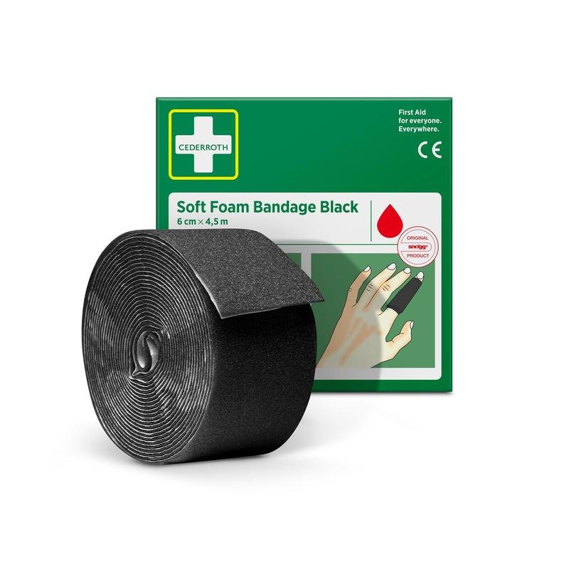 Um rolo de ligadura de espuma macia Cederroth preta (6 cm x 4,5 m) da Orkla Wound Care AB está exposto em frente à caixa verde e branca, na qual uma mão com a ligadura preta está enrolada em um dedo.
