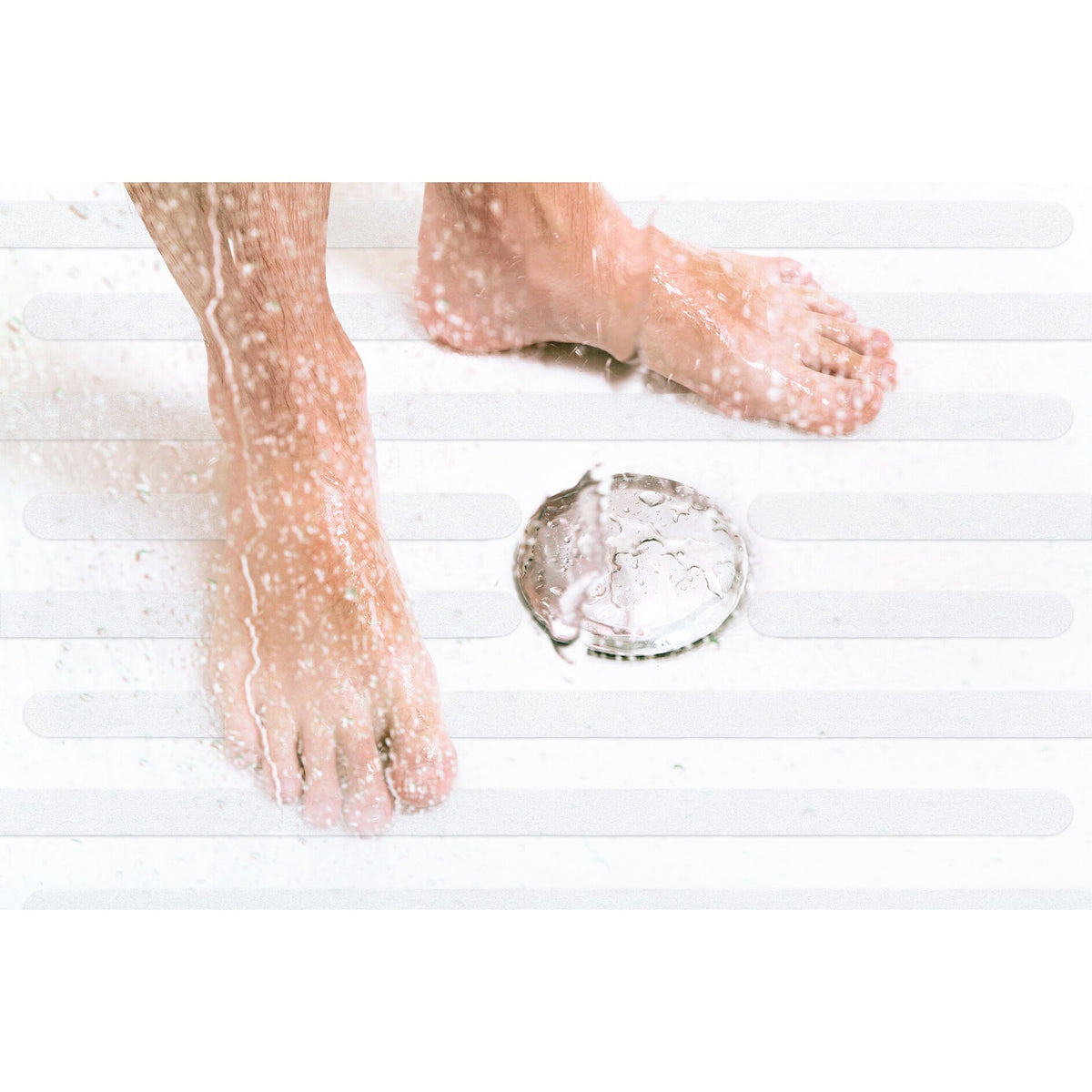 tesa Anti-Rutschband Bad & Dusche, 5 m x 25 mm, transparent – Anwendung