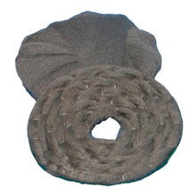 Uma almofada de lã de aço enrolada Inox (43 cm) da Diversey Deutschland GmbH & Co. OHG, espessa e cinza, é mostrada com uma extremidade aberta sobre um fundo branco. Esta almofada inoxidável limpa e polimenta pisos de pedra de forma sustentável e é reutilizável. Embalagem com 1 peça.