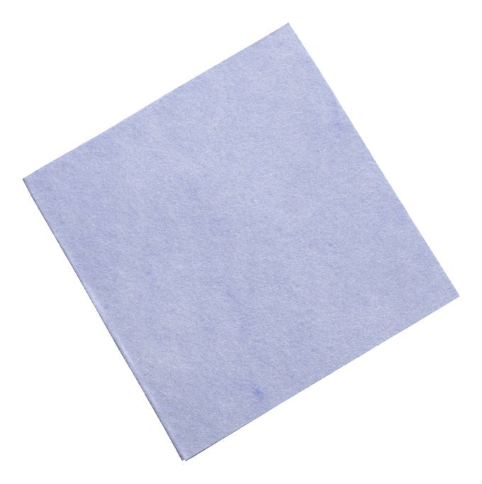 Um único pano de superfície TASKI Allegro Light quadrado e lilás claro da Diversey Deutschland GmbH & Co. OHG está retratado diagonalmente sobre um fundo branco.