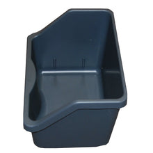 Die TASKI Halbschublade von Diversey Deutschland GmbH & Co. OHG (Art. 7517279, 1 Stück), benötigt Führungsschiene, ist dunkelgrau, aus Kunststoff und bietet clevere Stauraumorganisation - abgebildet schräg auf weißem Hintergrund.