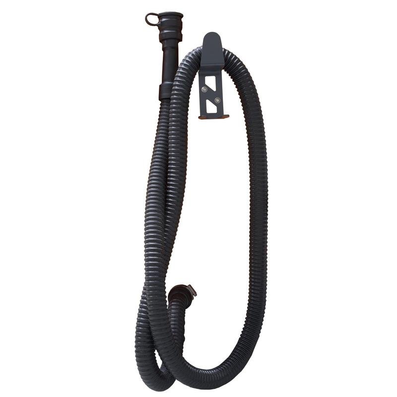A mangueira de descarga grande de 3 m da Diversey Deutschland GmbH & Co. OHG, concebida para swingo 4000 & 5000, possui conexões em ambas as extremidades e um suporte de parede em uma extremidade; ideal para limpeza profissional. Embalagem: 1 peça.