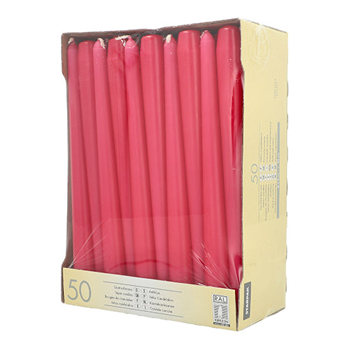 A caixa bege Starpak 50 velas cônicas Ø 2,2 cm - 25 cm contém velas vermelhas dispostas verticalmente com longa duração, parcialmente embaladas em filme transparente. Informações do produto estão impressas nas laterais da embalagem.