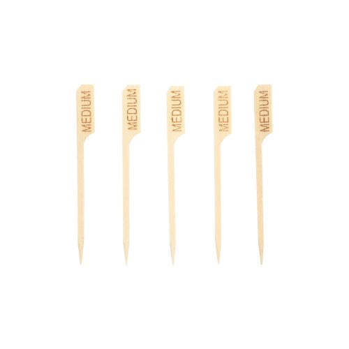 Cinco PAPSTAR 250 marcadores de bife de 9 cm com a inscrição "MEDIUM", em pé sobre um fundo branco – ideal para a identificação profissional de carne na gastronomia. Marca: PAPSTAR GmbH.