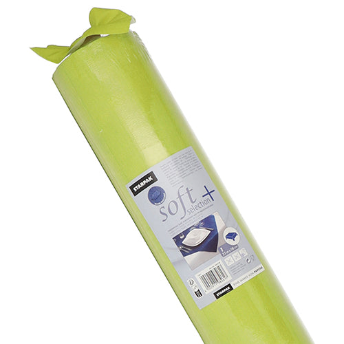 Um rolo parcialmente desembrulhado de toalha de mesa Starpak, semelhante a tecido, em "soft selection plus" verde claro; a etiqueta mostra texto e imagens com esta toalha de mesa durável da Starpak em uso sobre uma mesa.