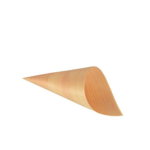 Um único PAPSTAR 50 cone de finger food - madeira "pure" da PAPSTAR GmbH, feito de madeira clara e ecológica, está vazio de lado sobre um fundo branco - ideal para servir finger food com estilo.