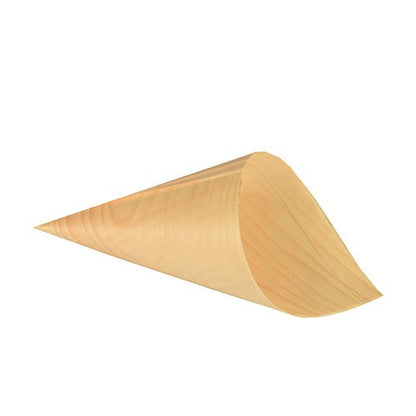 Um único cone de finger food PAPSTAR 50, madeira "pure" da PAPSTAR GmbH é mostrado sobre um fundo branco simples.